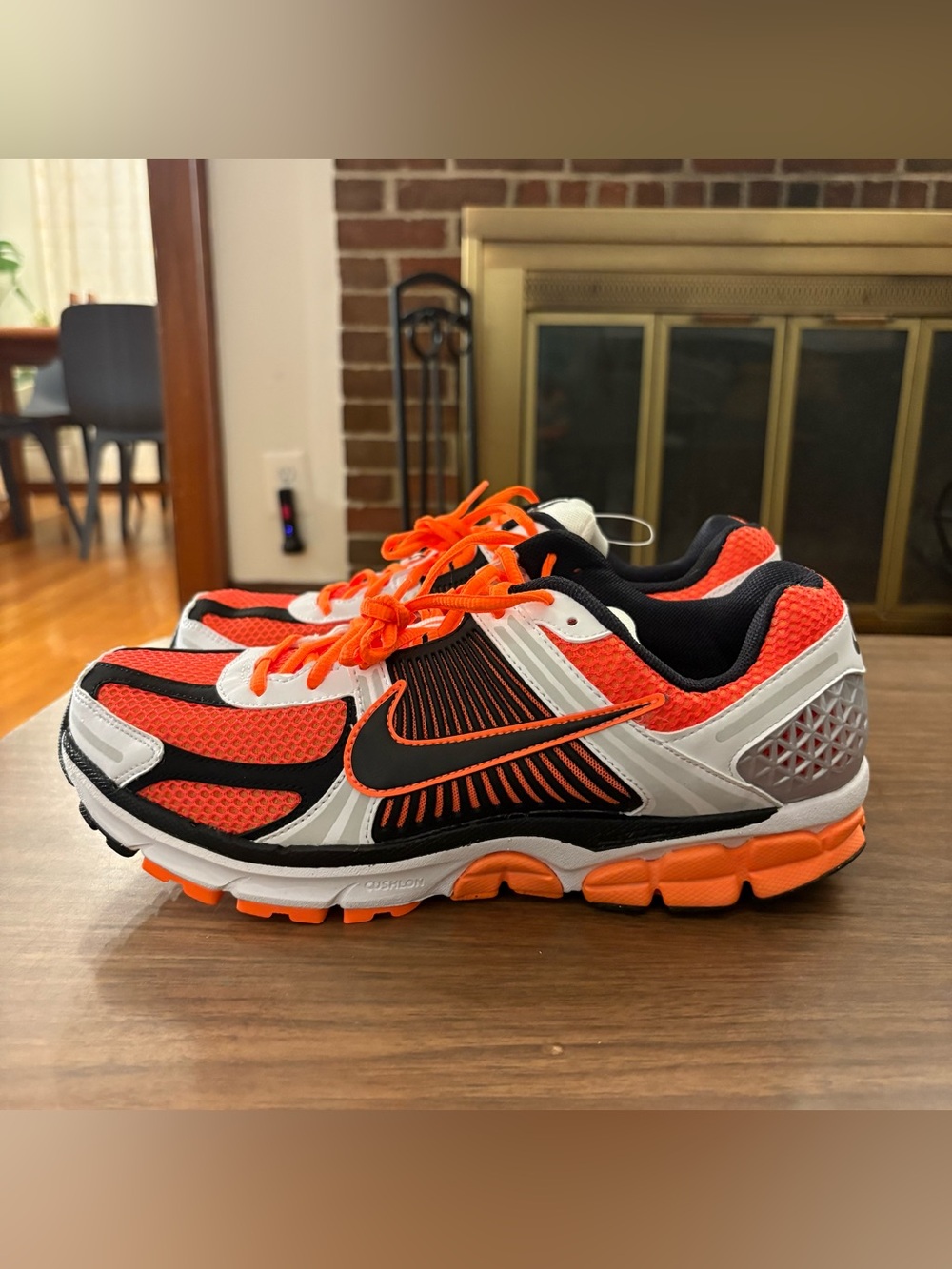 Brand new never worn Men’s Nike Vomero 5 in total orange.  Size 10.5 & 11